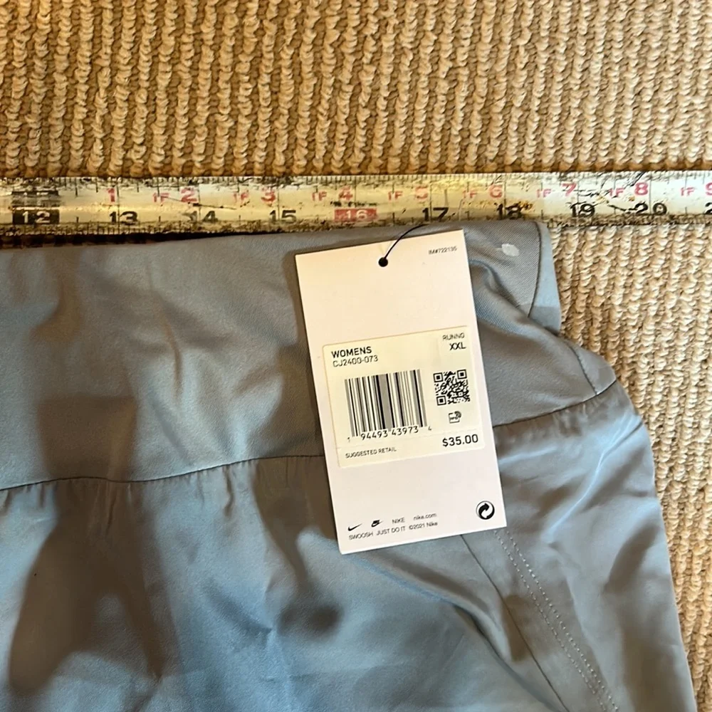 NWT NIKE dri fit Light Gray Athletic running Shorts size XXL
